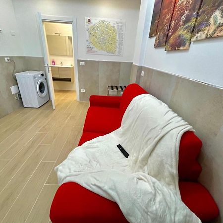 Apartament 50 Tourist House Bologna - Pratello - Self Check-In Zewnętrze zdjęcie