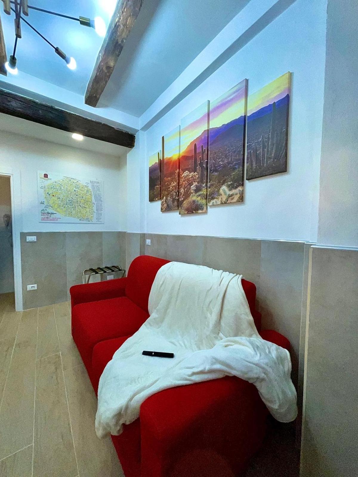 Apartament 50 Tourist House Bologna - Pratello - Self Check-In Zewnętrze zdjęcie
