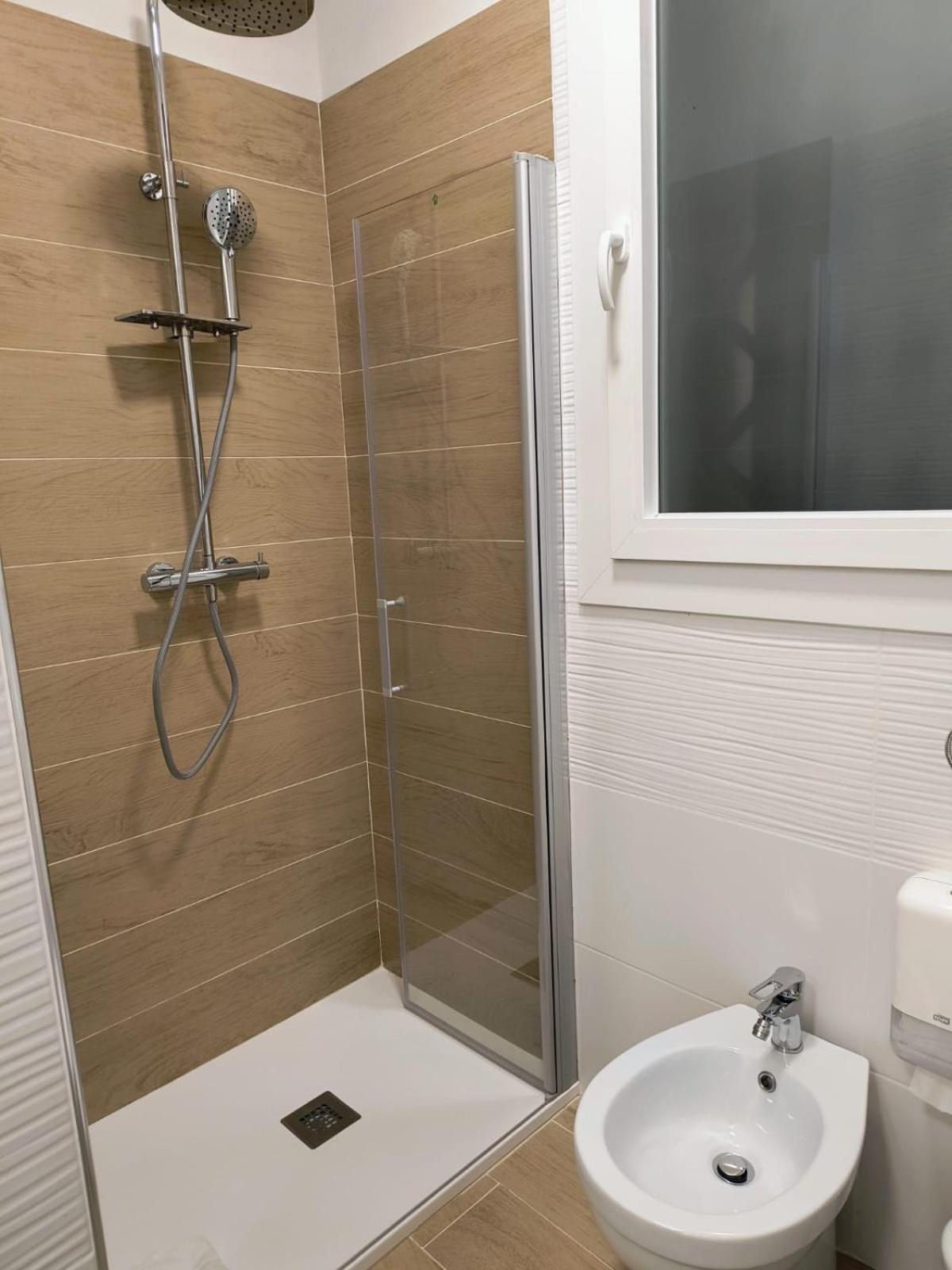 Apartament 50 Tourist House Bologna - Pratello - Self Check-In Zewnętrze zdjęcie