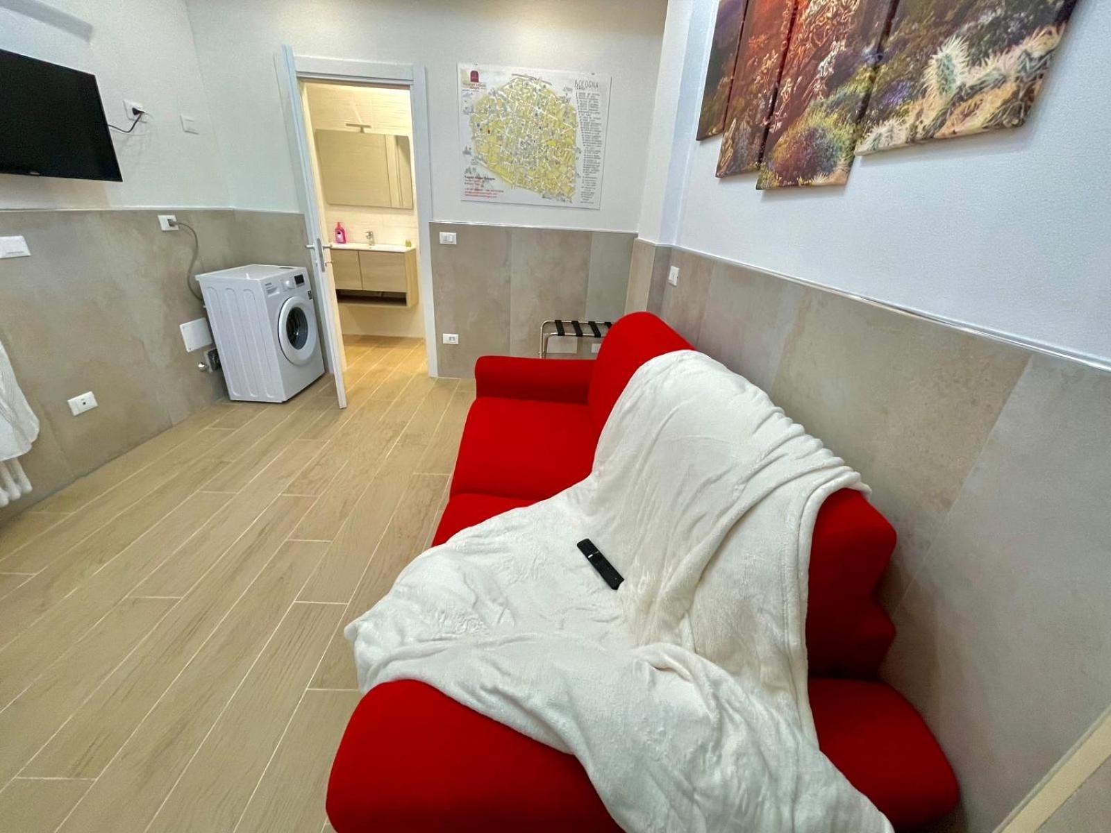 Apartament 50 Tourist House Bologna - Pratello - Self Check-In Zewnętrze zdjęcie