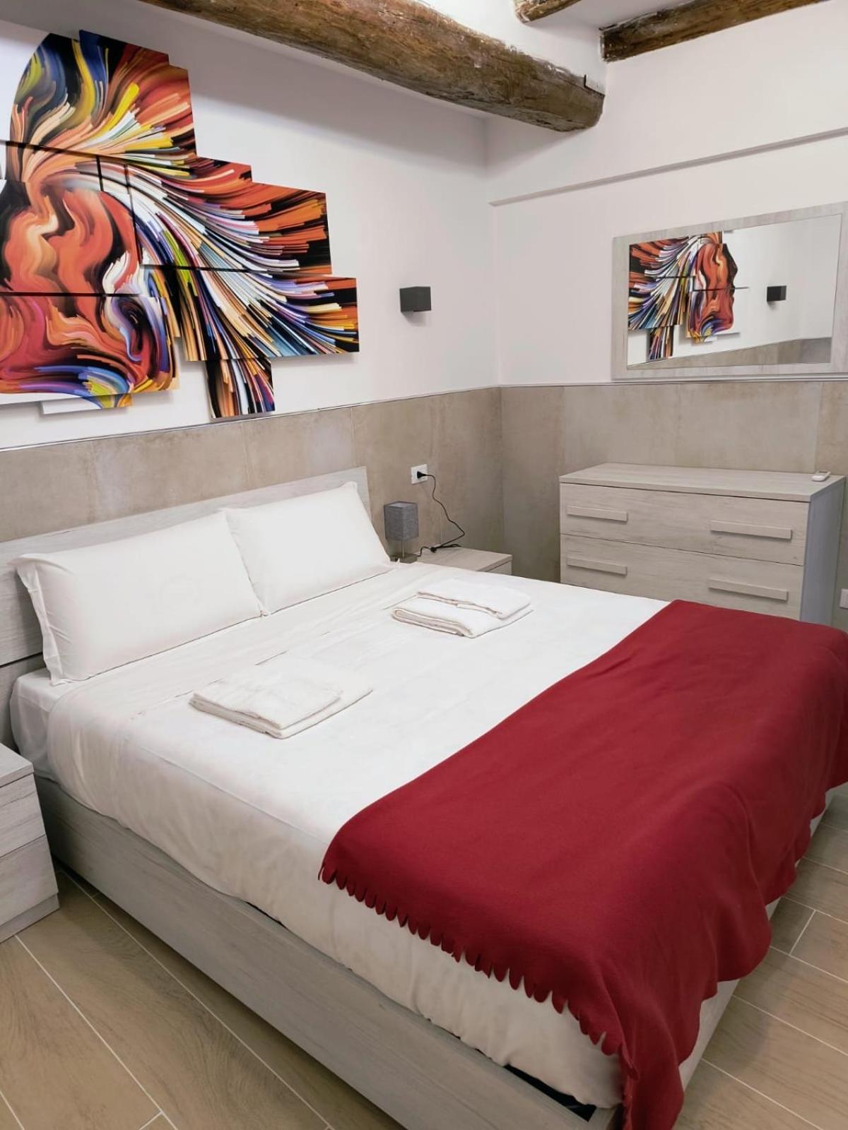 Apartament 50 Tourist House Bologna - Pratello - Self Check-In Zewnętrze zdjęcie