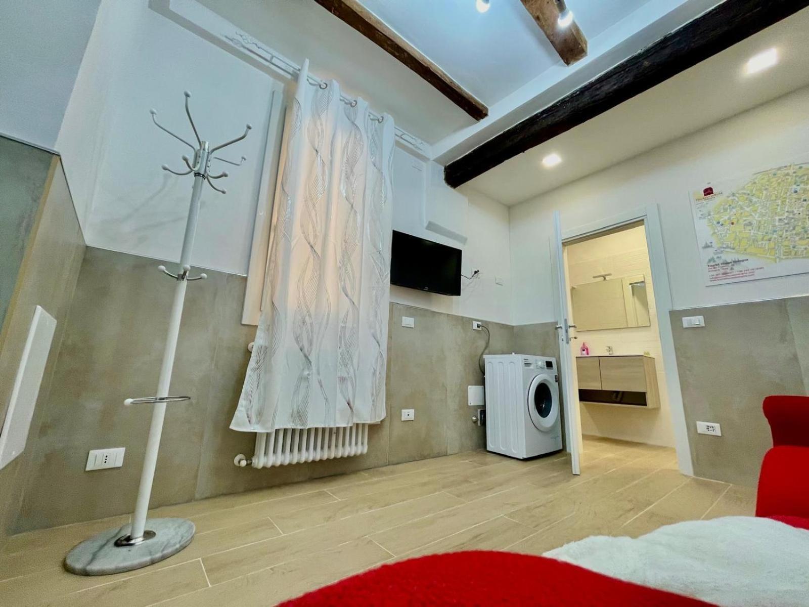 Apartament 50 Tourist House Bologna - Pratello - Self Check-In Zewnętrze zdjęcie